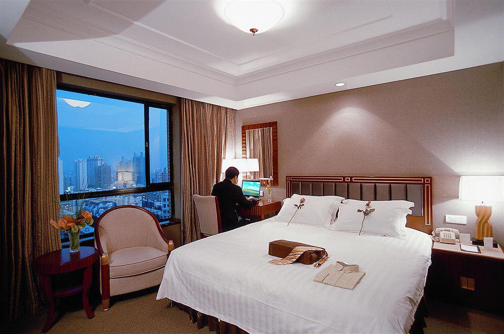 Shanghai Everbright International Hotel Ruang foto